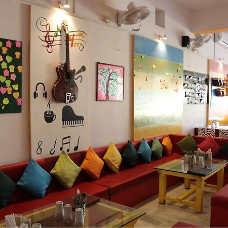 Hotel Kirti Plaza Chittorgarh Exteriör bild