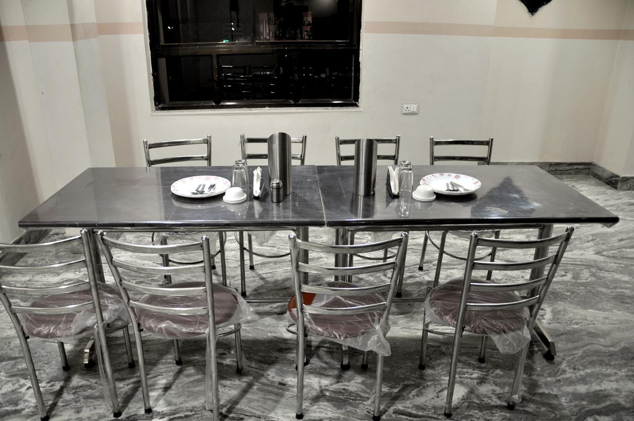 Hotel Kirti Plaza Chittorgarh Exteriör bild